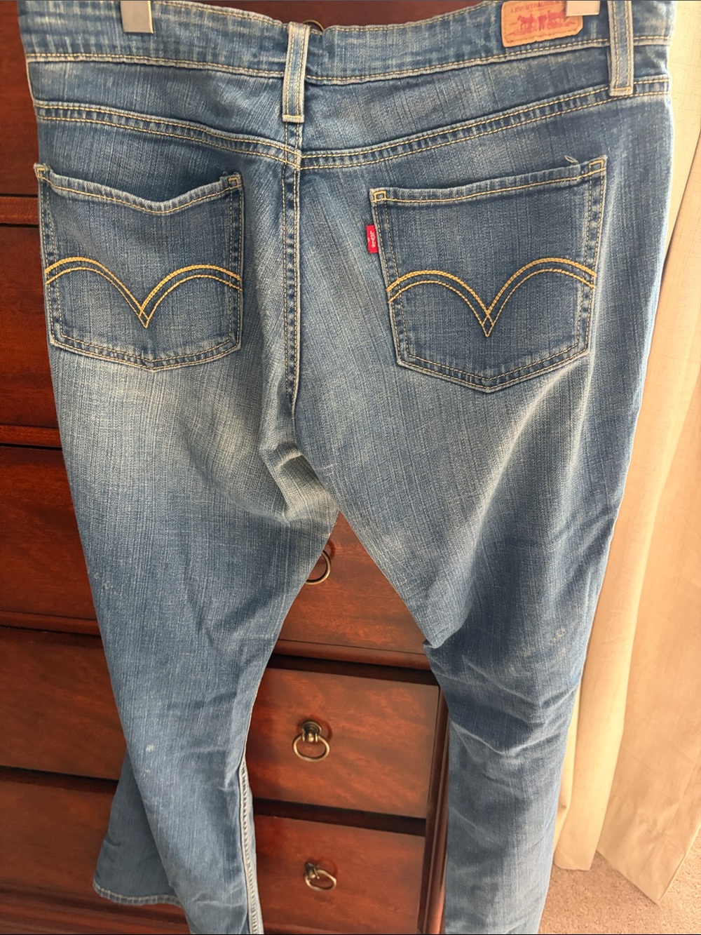 Levi's Men's Light Blue Slim Straight Jeans with Signature Red Tab